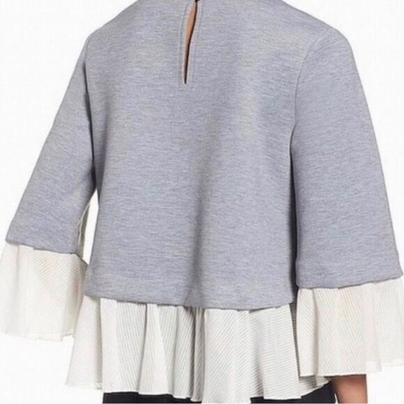 Halogen Mixed Media Bell Sleeve Sweatshirt Light gray size Medium - Picture 2 of 8